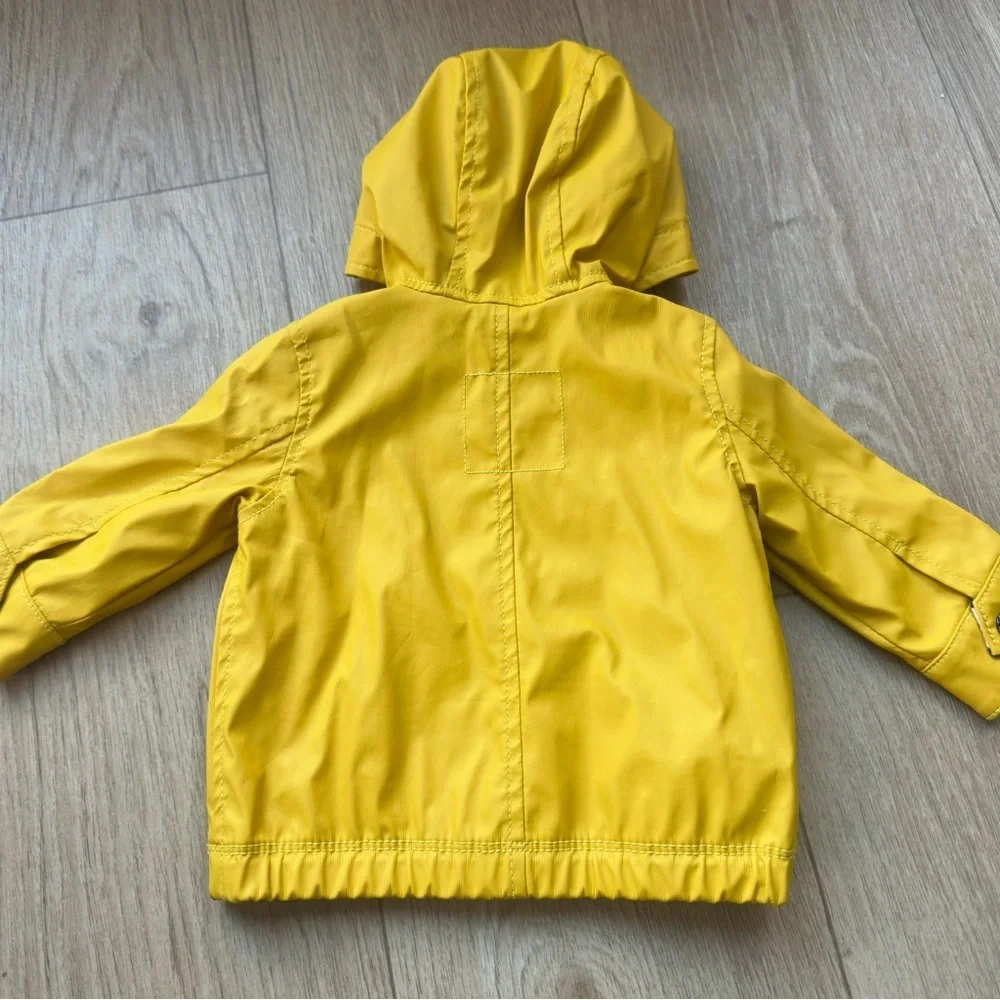 Baby Gap 0-6M Yellow Hooded Rain Jacket Waterproof Spring Coat